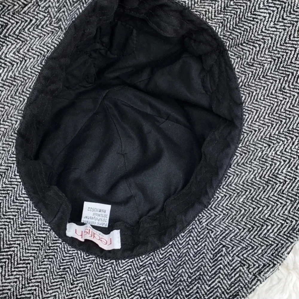 HERRINGBONE floral appliqués‎  wool tweed hat